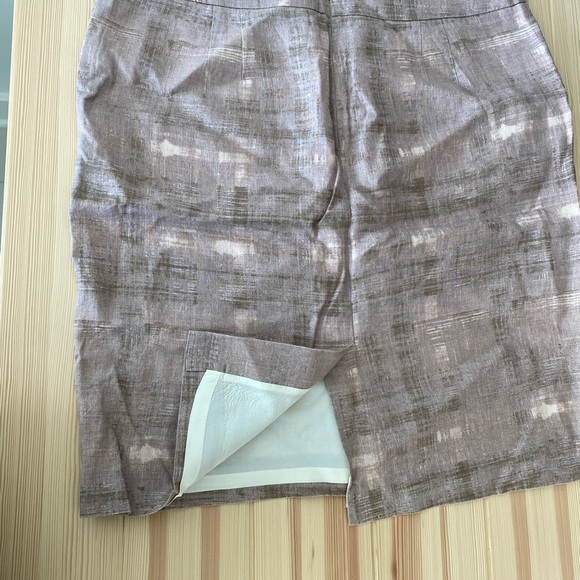LOFT 100% Linen Pencil Skirt - Picture 5 of 7